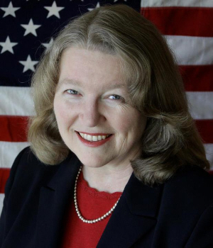 Lynn Schott